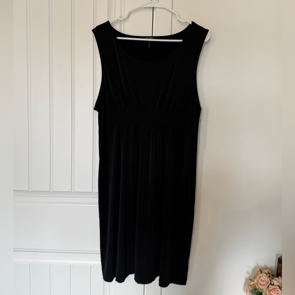 Black Daisy Fuentes Midi Dress